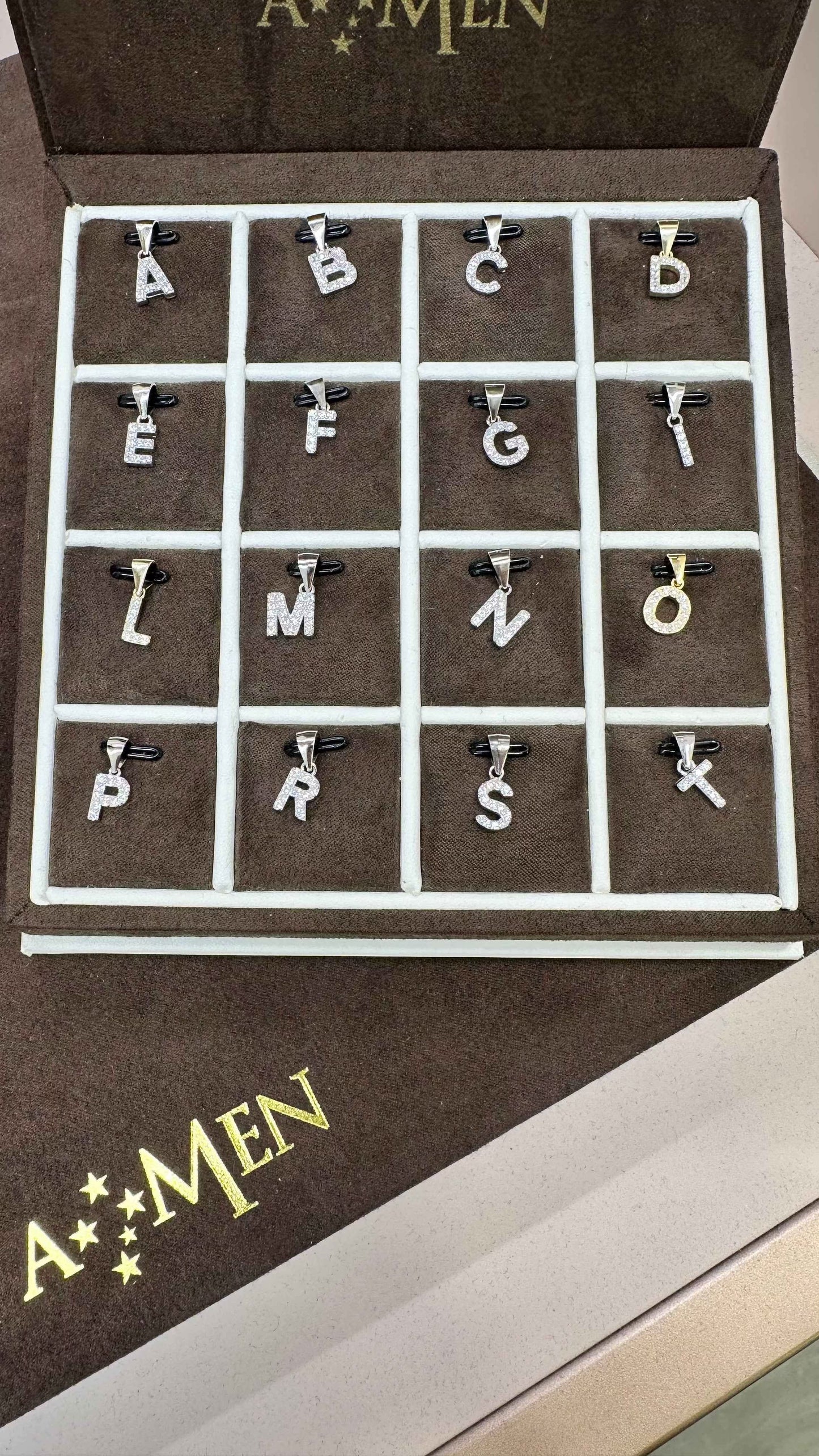 Collana iniziale zirconata Amen personalizzabile ciondolo 25mm zirconi brillanti
varianti