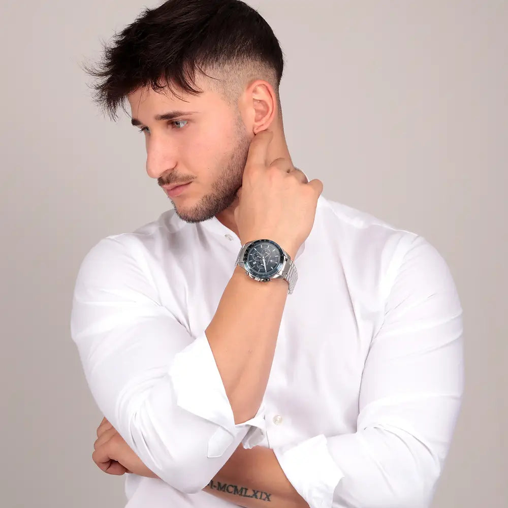 Orologio uomo Maserati Traguardo R8873612043 vista laterale cassa blu