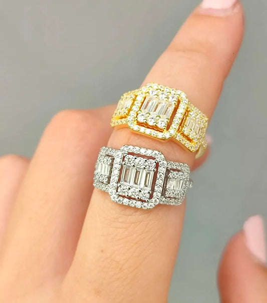 Anello Queen pietre quadrate