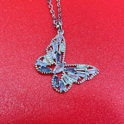 Collana Donna Argento 925 Collana Cuore Farfalla Gennaio Birthstone Necklace Idee Regalo Gioielli Donna per Mogile/Sorella/Amiche Regali Anniversario Collana Donna Argento 925 Collana Cuore Farfalla Gennaio Birthstone Necklace Idee Regalo Gioielli Donna per Mogile/Sorella/Amiche Regali Anniversario