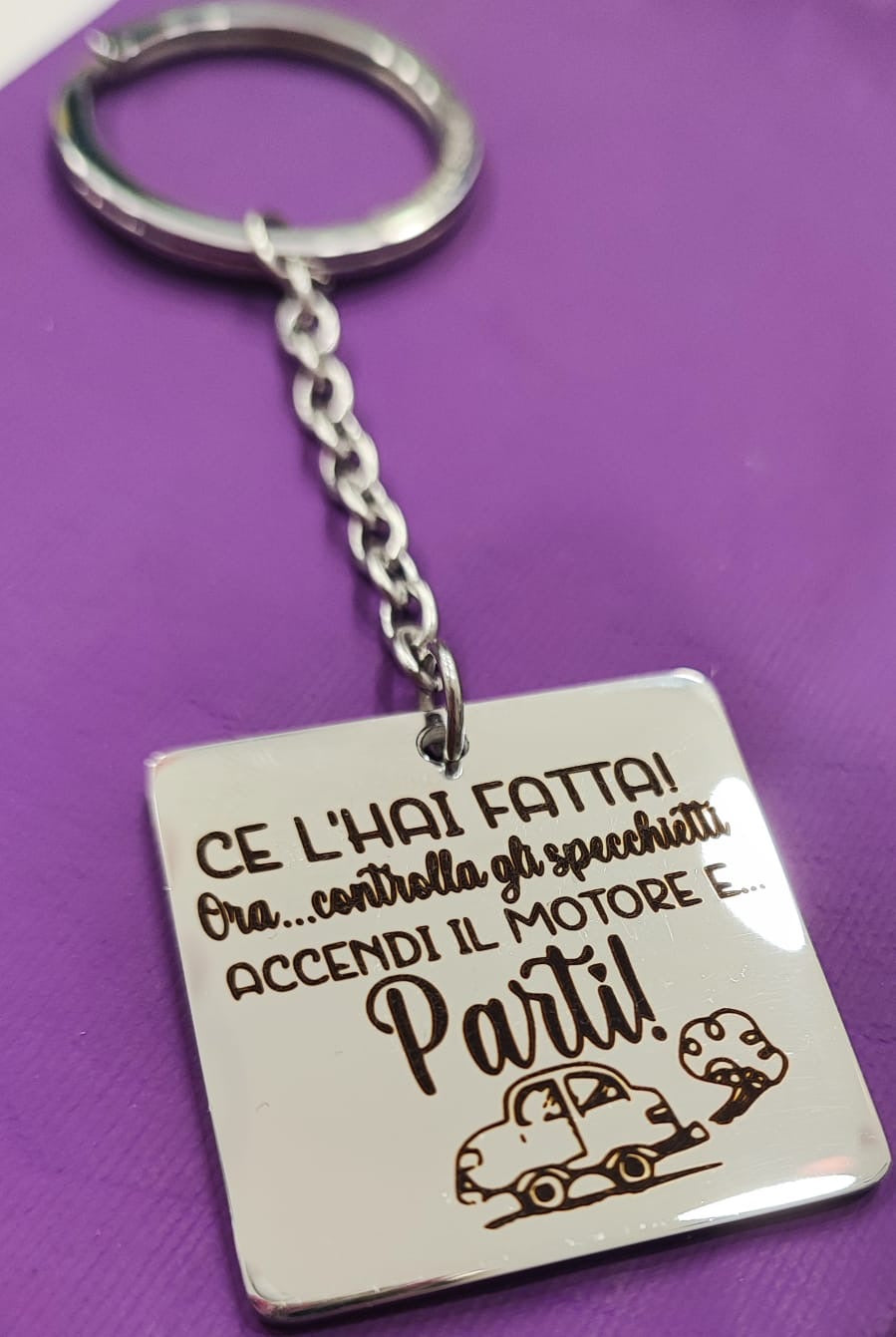 Portachiavi personalizzato patente neopatentato acciaio inox frase augurio confezione regalo
